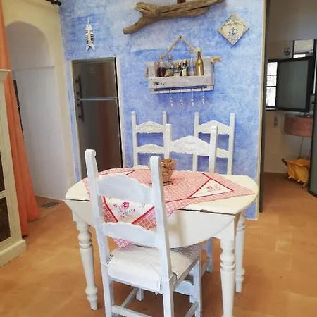 Dammuso Favarella Casa de Férias *